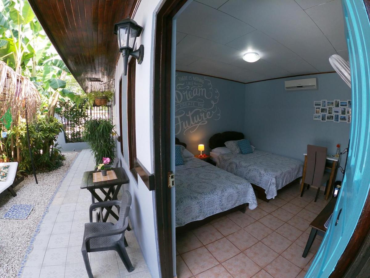 Hotel Perico Azul & Surf Camp Jacó Zewnętrze zdjęcie