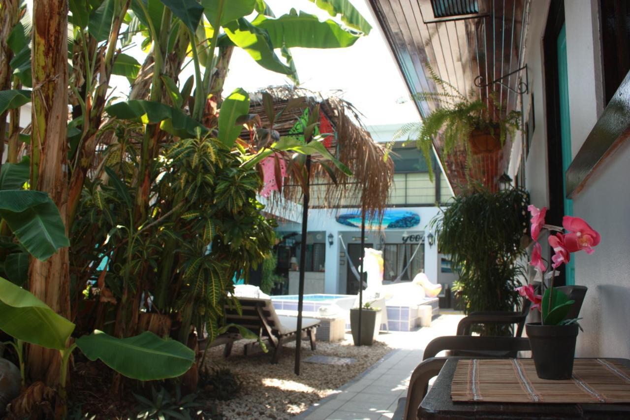 Hotel Perico Azul & Surf Camp Jacó Zewnętrze zdjęcie