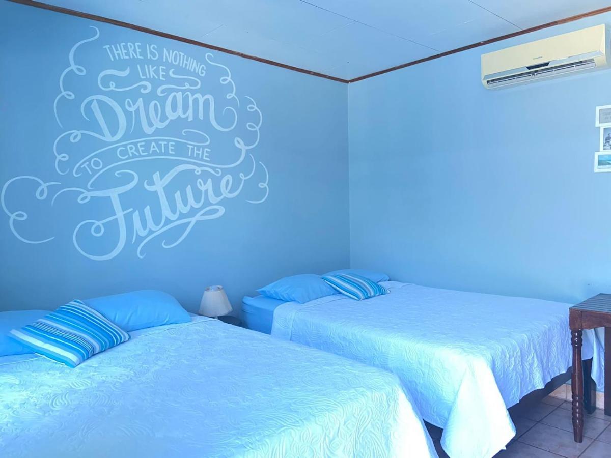 Hotel Perico Azul & Surf Camp Jacó Zewnętrze zdjęcie